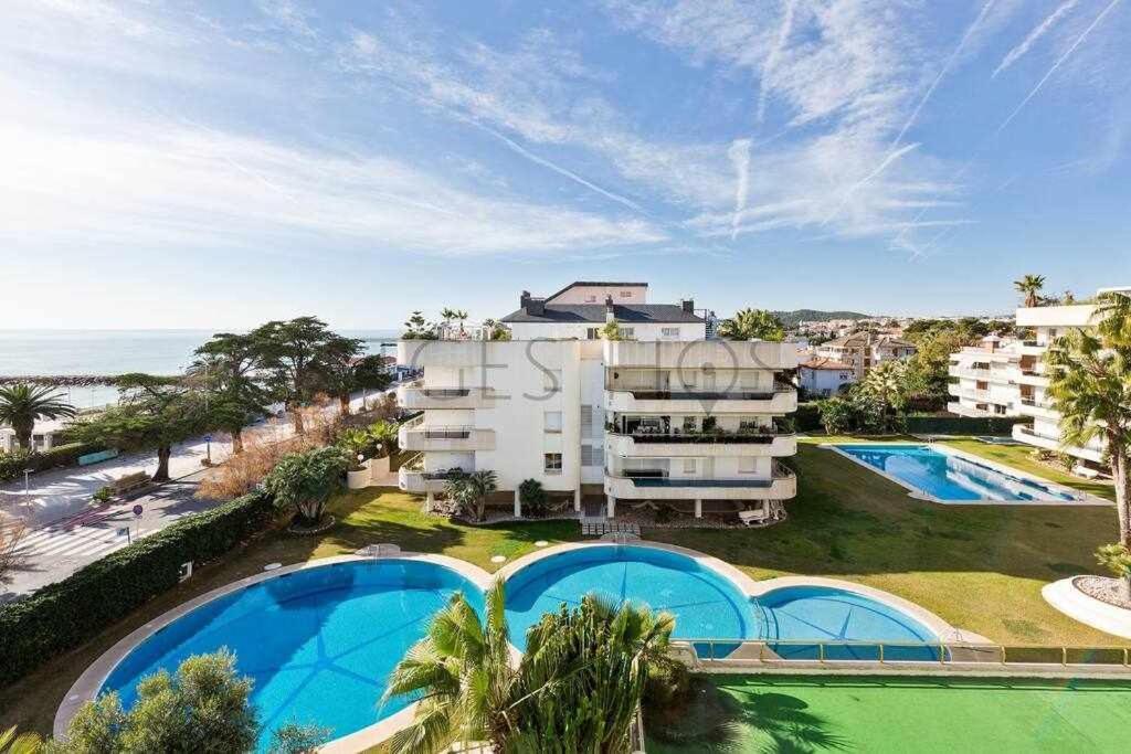 Апартаменты Sitges Arena Dos Piscinas Frente Al Mar Экстерьер фото